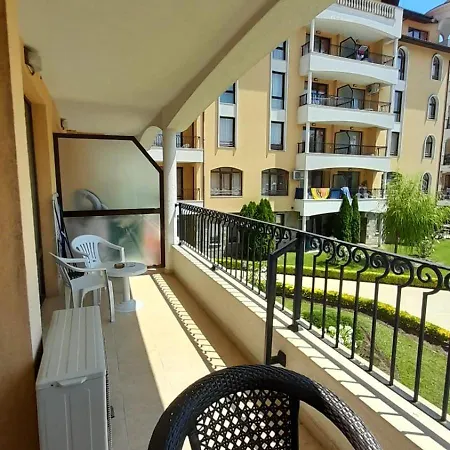 2 Royal Sun E24 With Poolview And Big Balcony Appartamento Sunny Beach